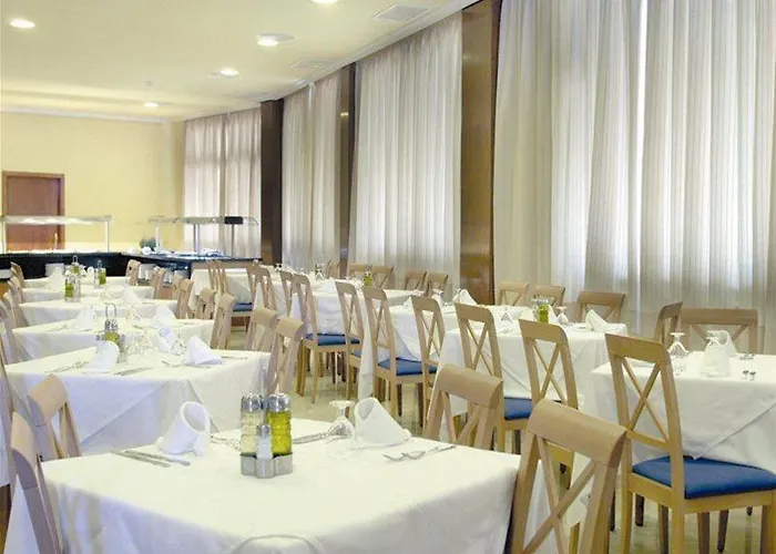 Melina Hotel 3*