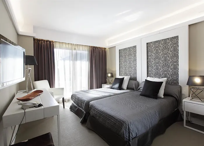 Melina Hotel